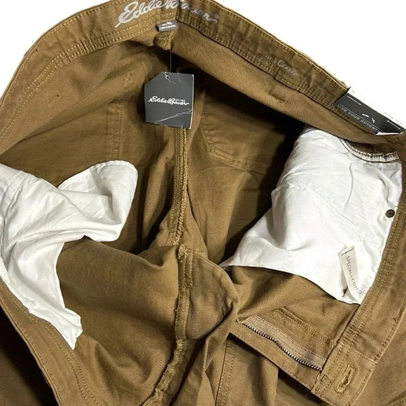 Eddie Bauer 6 pockets classic fit  shorts . Men size 40. Cotton,denim feel,NWT - Picture 12 of 13